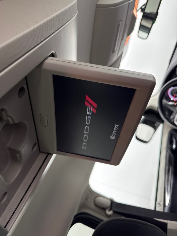 2017 Dodge Grand Caravan Image 25