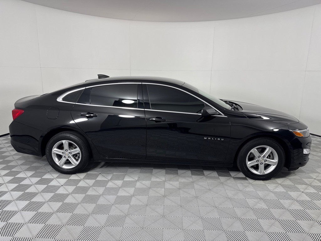 2020 Chevrolet Malibu Image 4