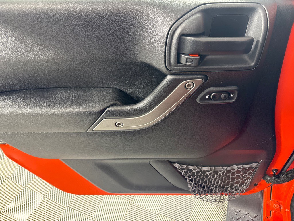 2015 Jeep Wrangler Unlimited Image 12