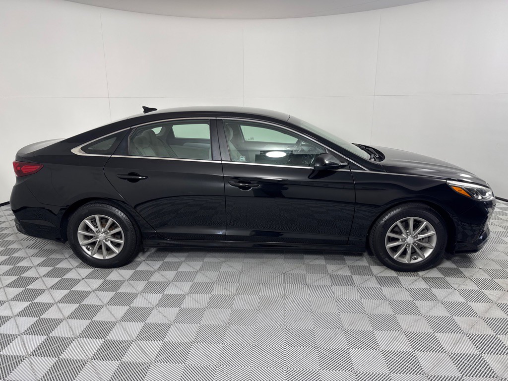 2018 Hyundai Sonata Image 4