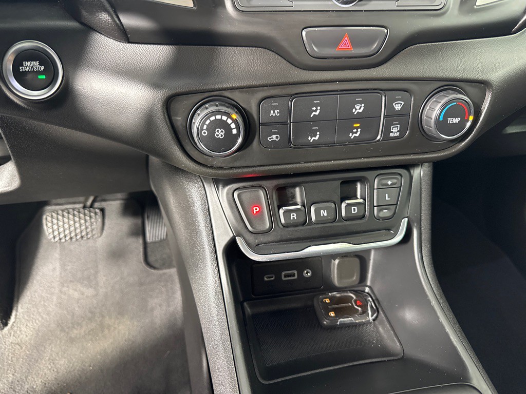 2020 GMC Terrain Image 16