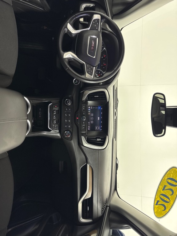 2020 GMC Terrain Image 24