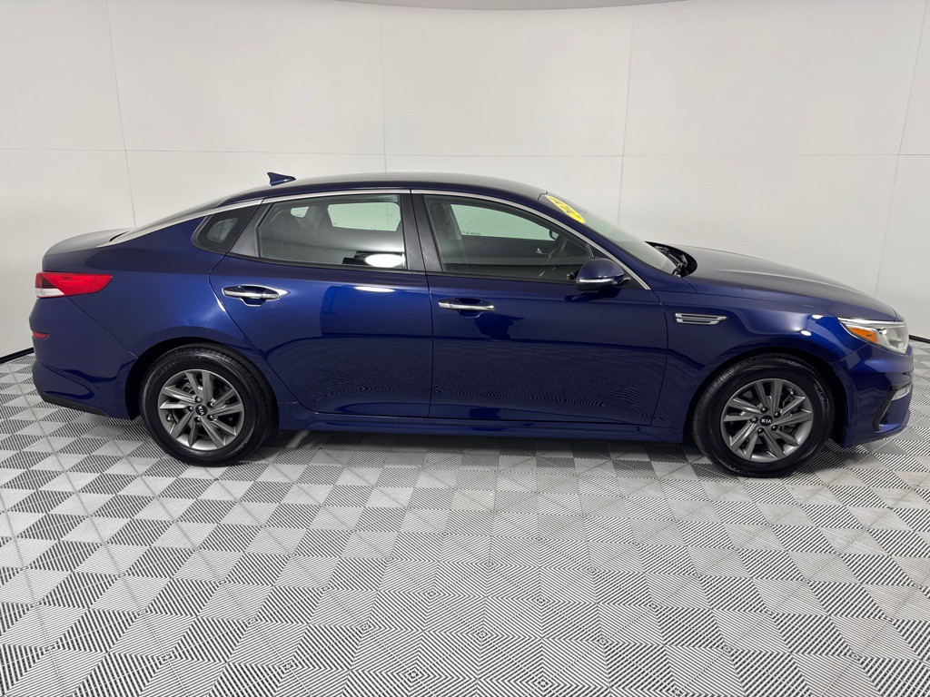 2020 Kia Optima Image 4