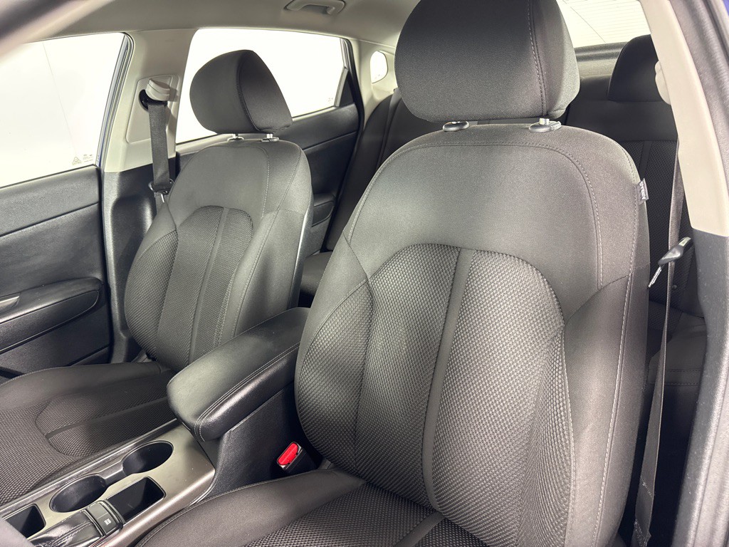 2020 Kia Optima Image 12