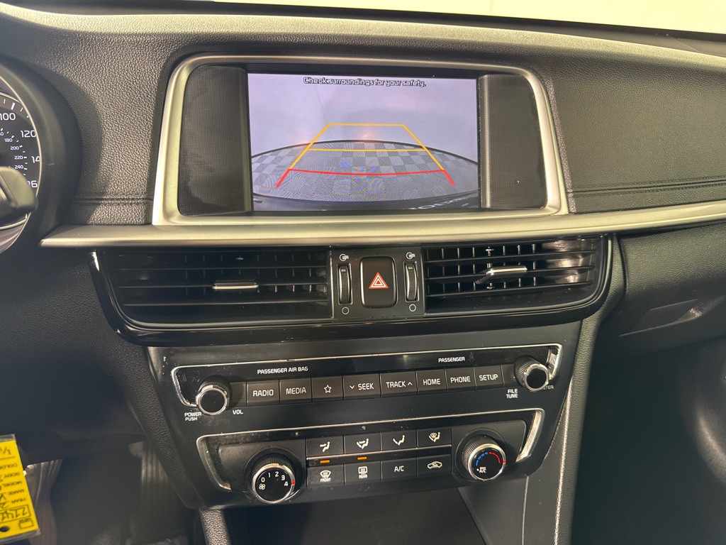 2020 Kia Optima Image 15
