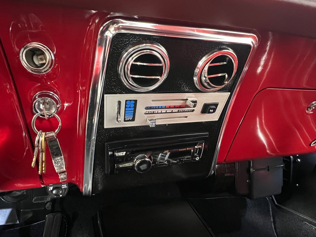 1967 Chevrolet Camaro Image 31