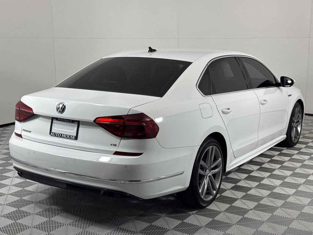 2019 Volkswagen Passat Image 5