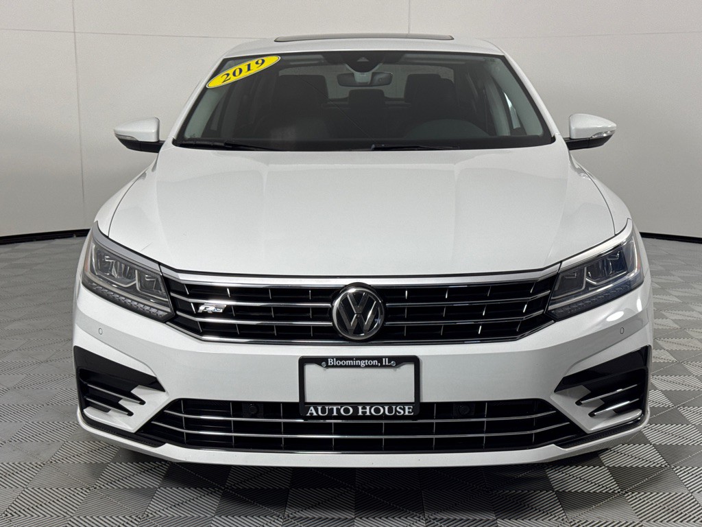 2019 Volkswagen Passat Image 9