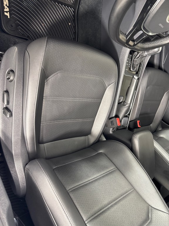 2019 Volkswagen Passat Image 11