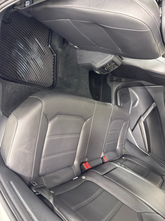 2019 Volkswagen Passat Image 19