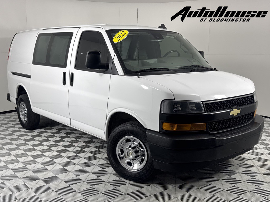 2022 Chevrolet Express Image 1