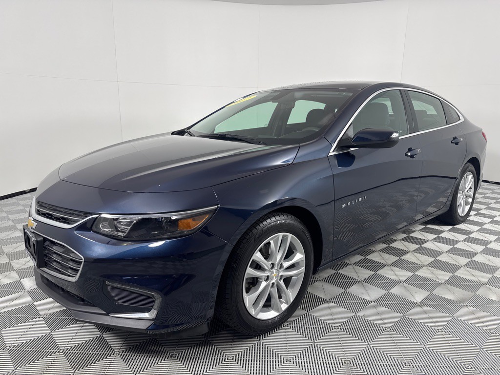 2017 Chevrolet Malibu Image 9