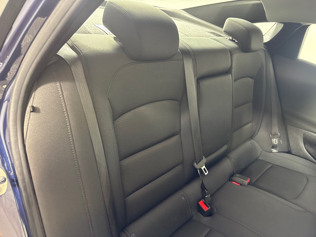 2017 Chevrolet Malibu Image 22