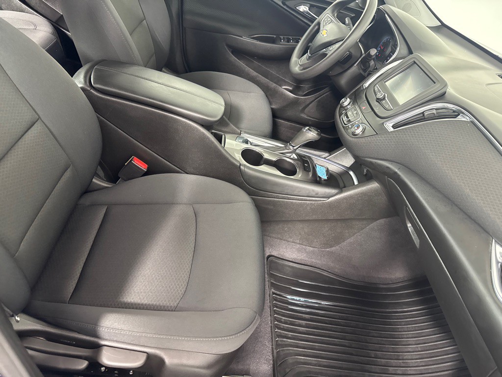 2017 Chevrolet Malibu Image 23