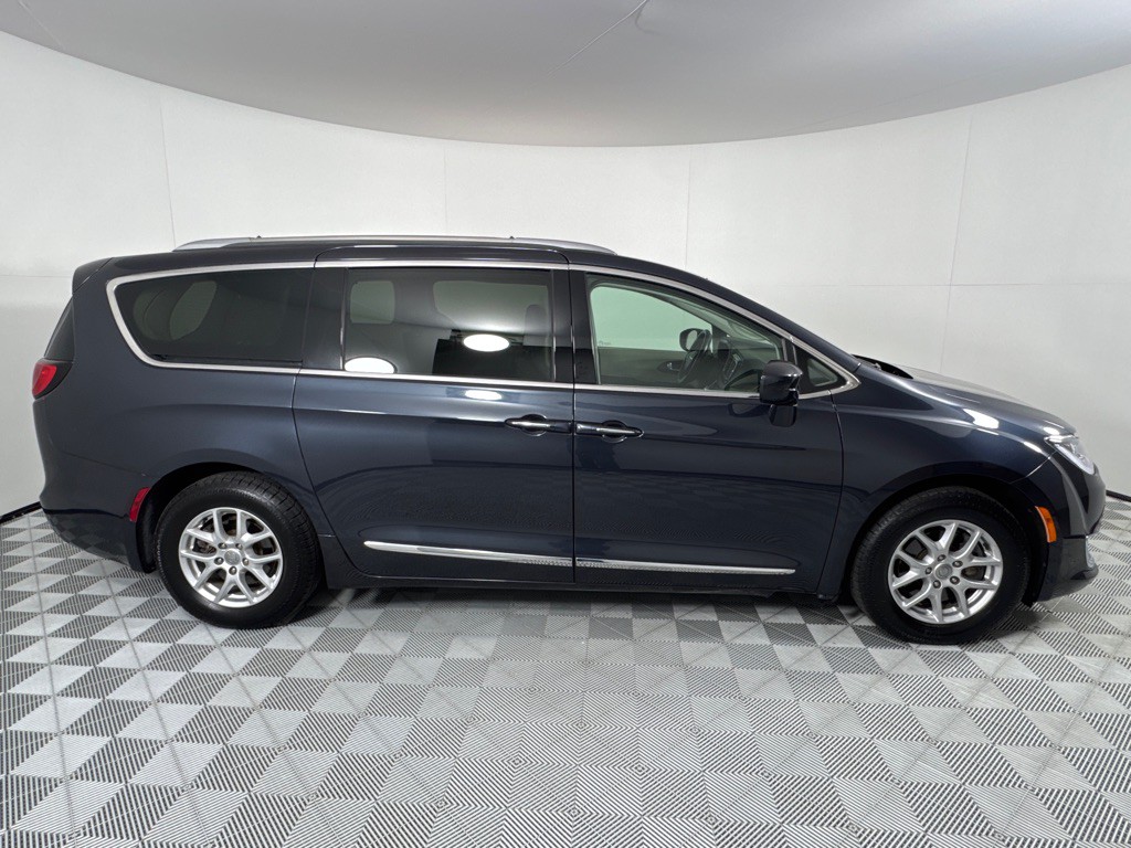 2020 Chrysler Pacifica Image 4