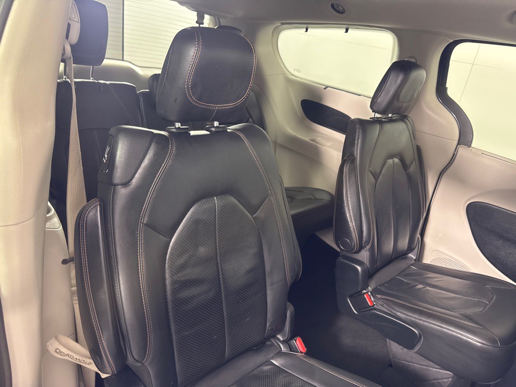 2020 Chrysler Pacifica Image 24