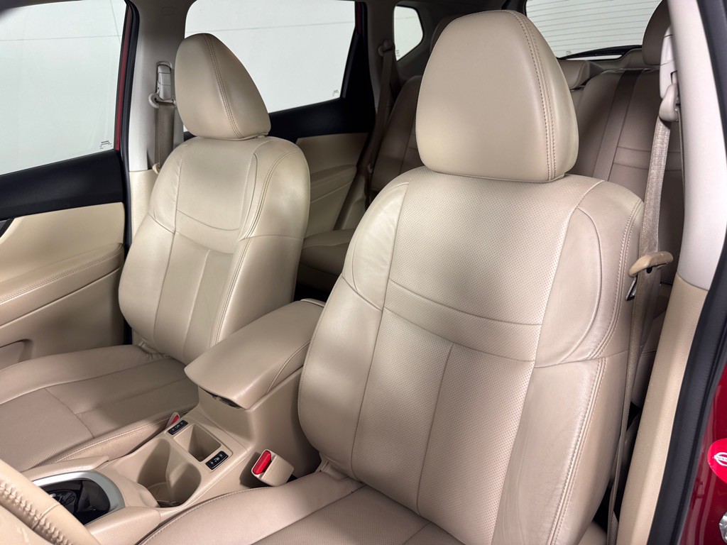 2015 Nissan Rogue Image 12