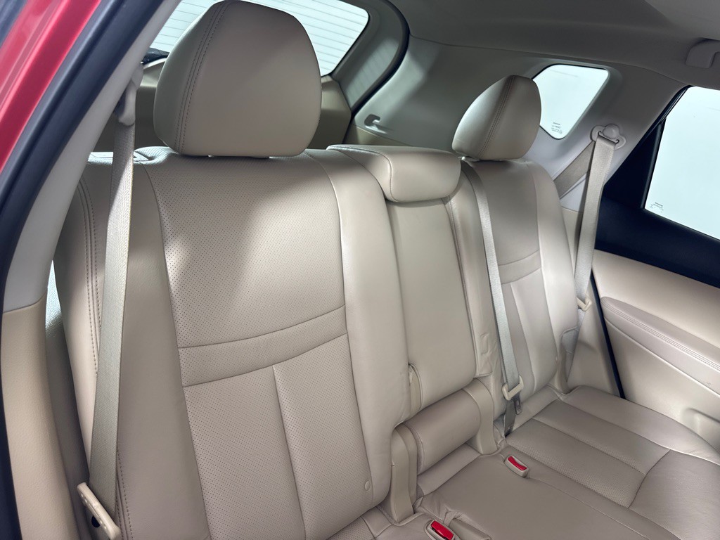 2015 Nissan Rogue Image 24