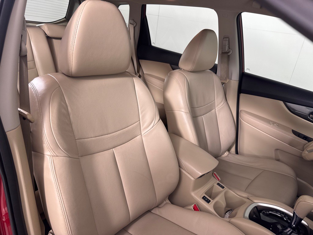 2015 Nissan Rogue Image 26