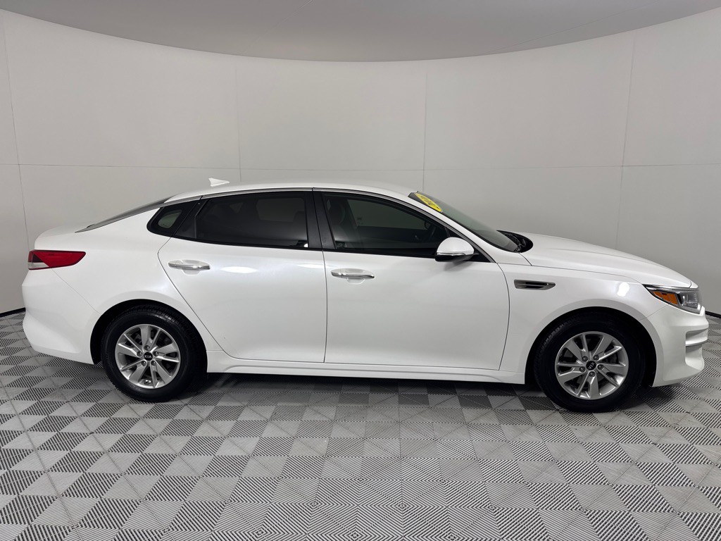 2016 Kia Optima Image 4