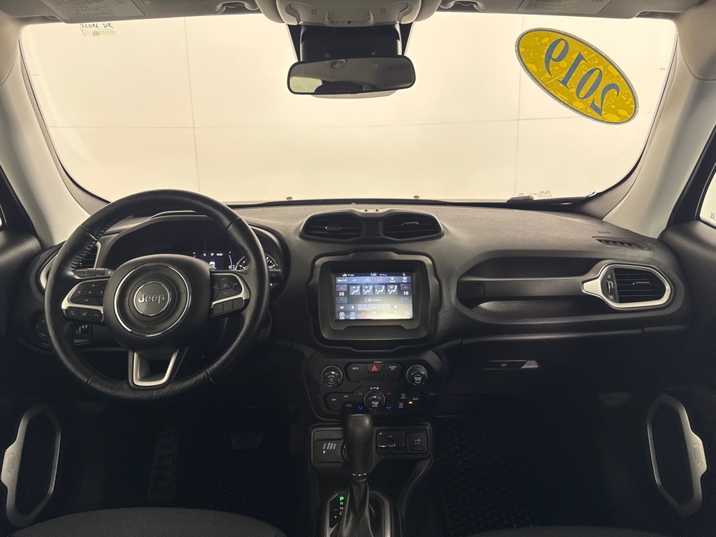 2019 Jeep Renegade Image 28