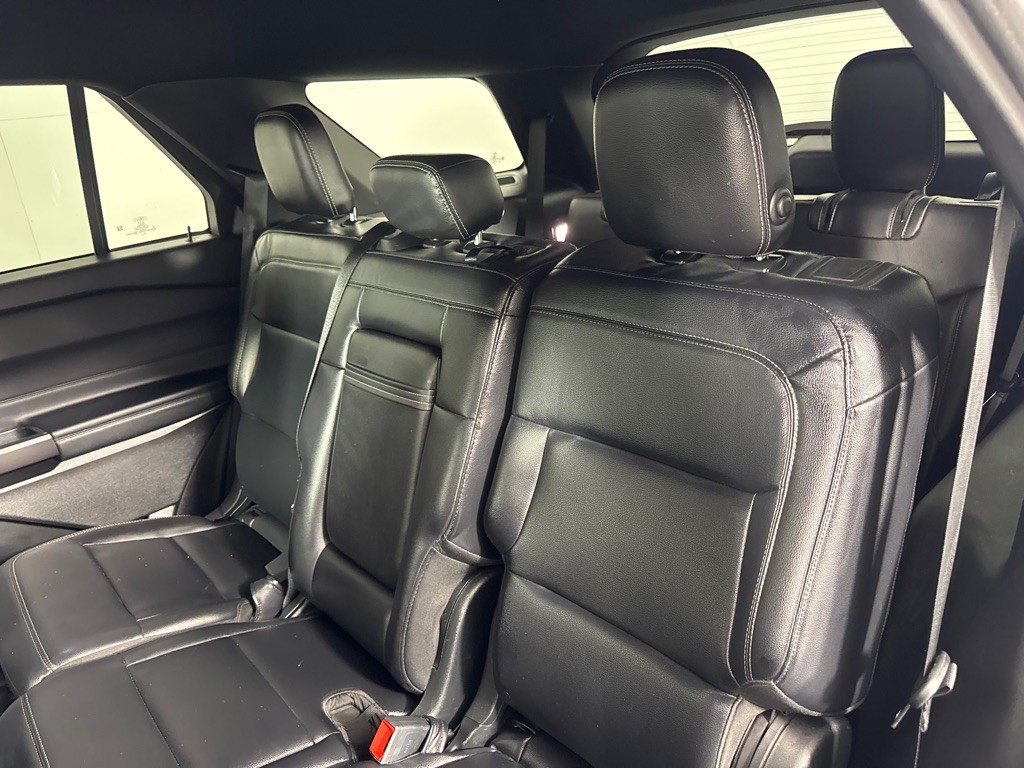 2020 Ford Explorer Image 22