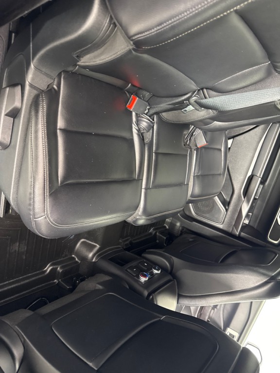 2020 Ford Explorer Image 25