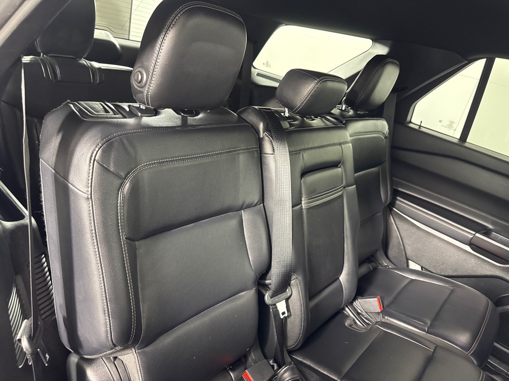 2020 Ford Explorer Image 26