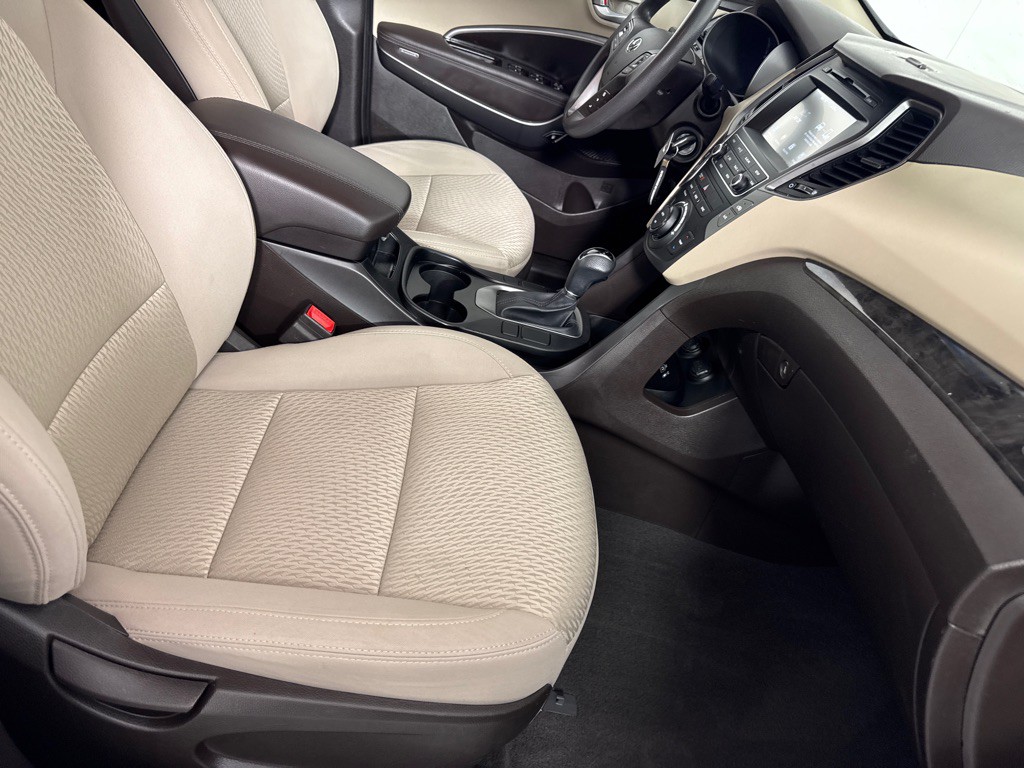 2017 Hyundai Santa Fe Sport Image 25