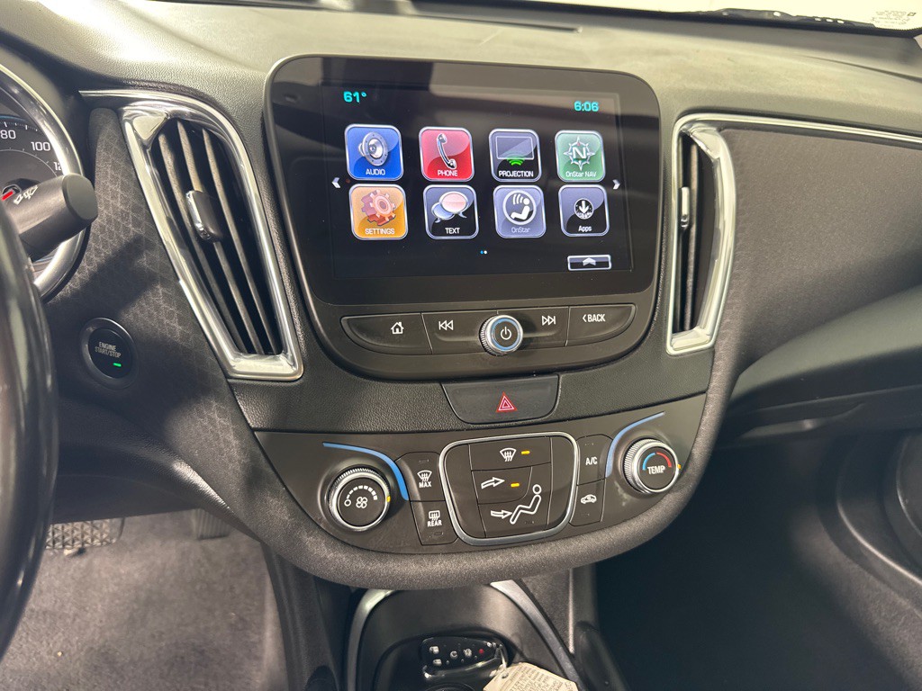 2018 Chevrolet Malibu Image 18