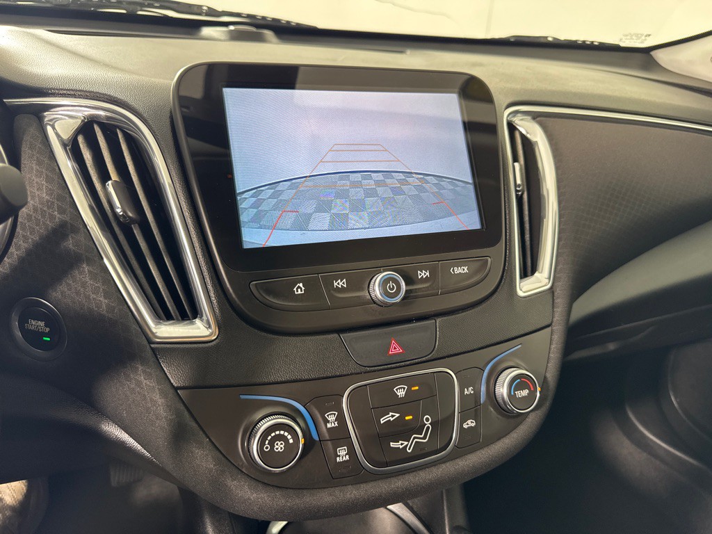 2018 Chevrolet Malibu Image 19