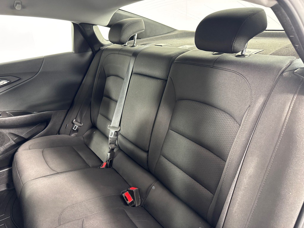 2018 Chevrolet Malibu Image 23