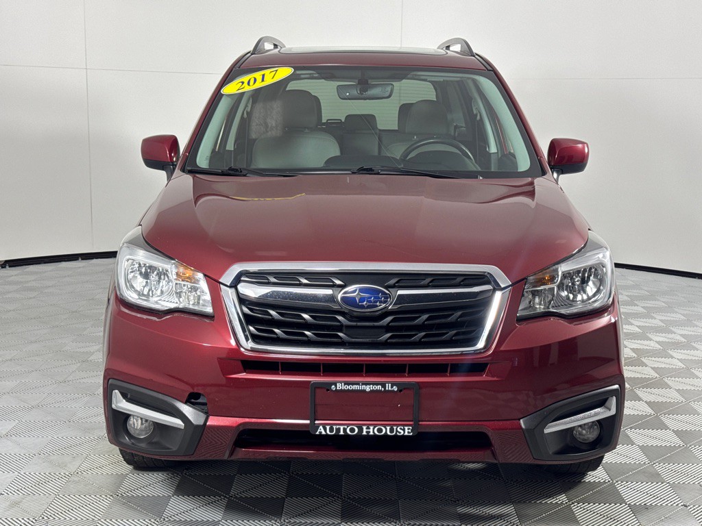 2017 Subaru Forester Image 11