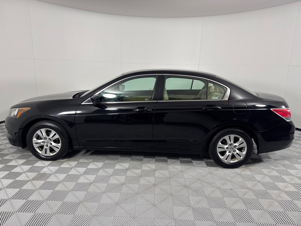 2009 Honda Accord Image 8