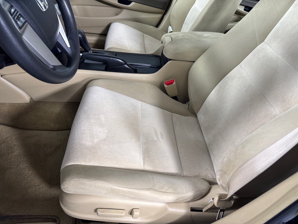 2009 Honda Accord Image 13