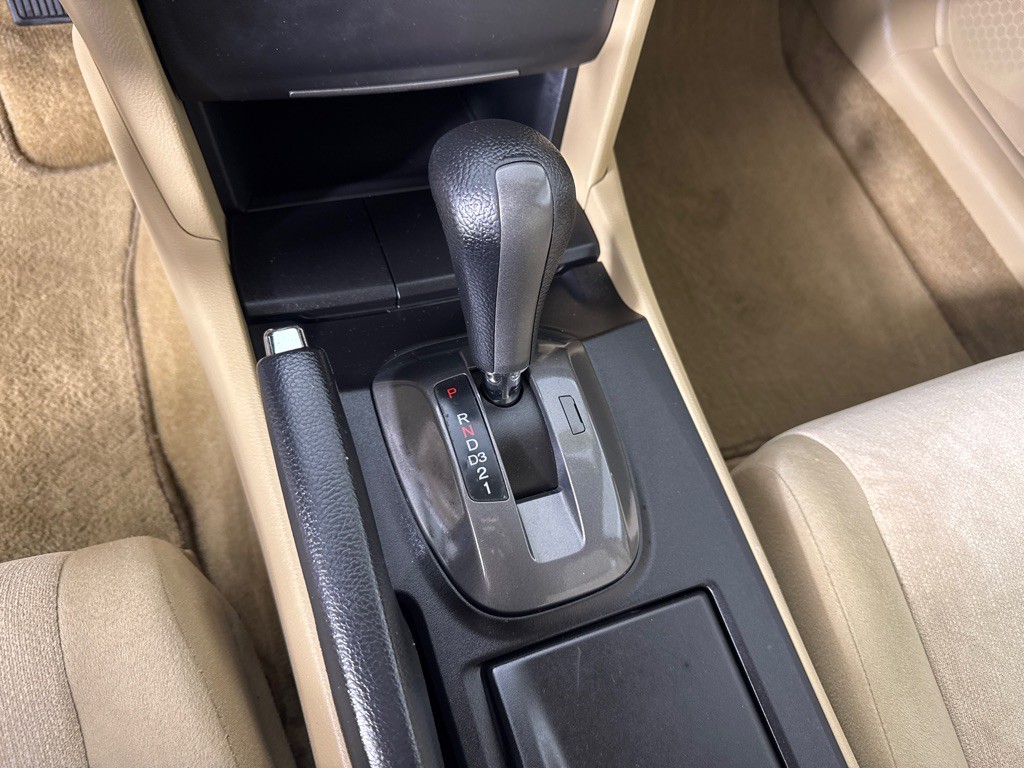 2009 Honda Accord Image 17