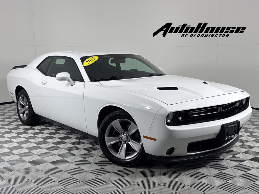 2015 Dodge Challenger Image 1