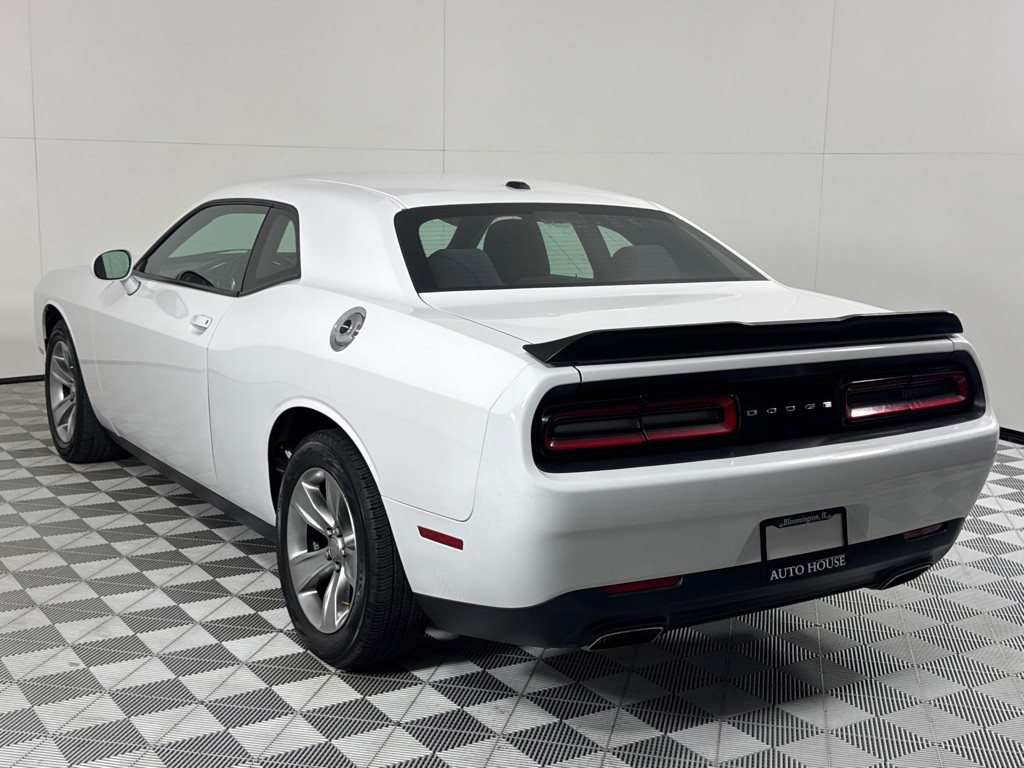 2015 Dodge Challenger Image 7