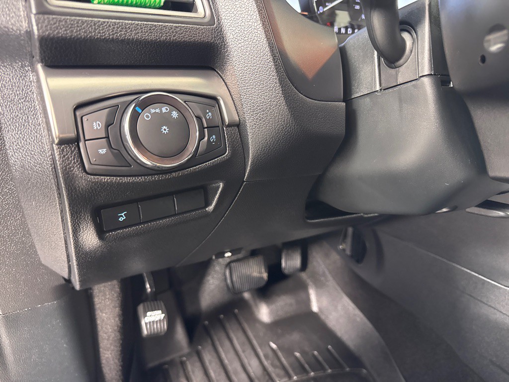 2018 Ford Explorer Image 15