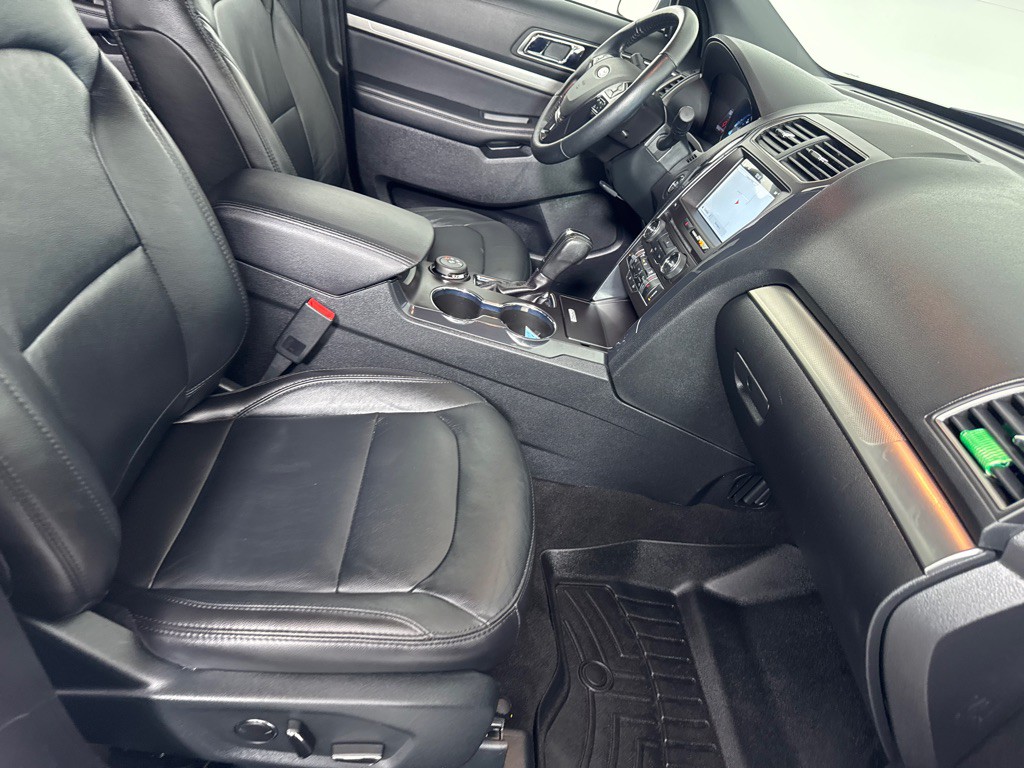 2018 Ford Explorer Image 25