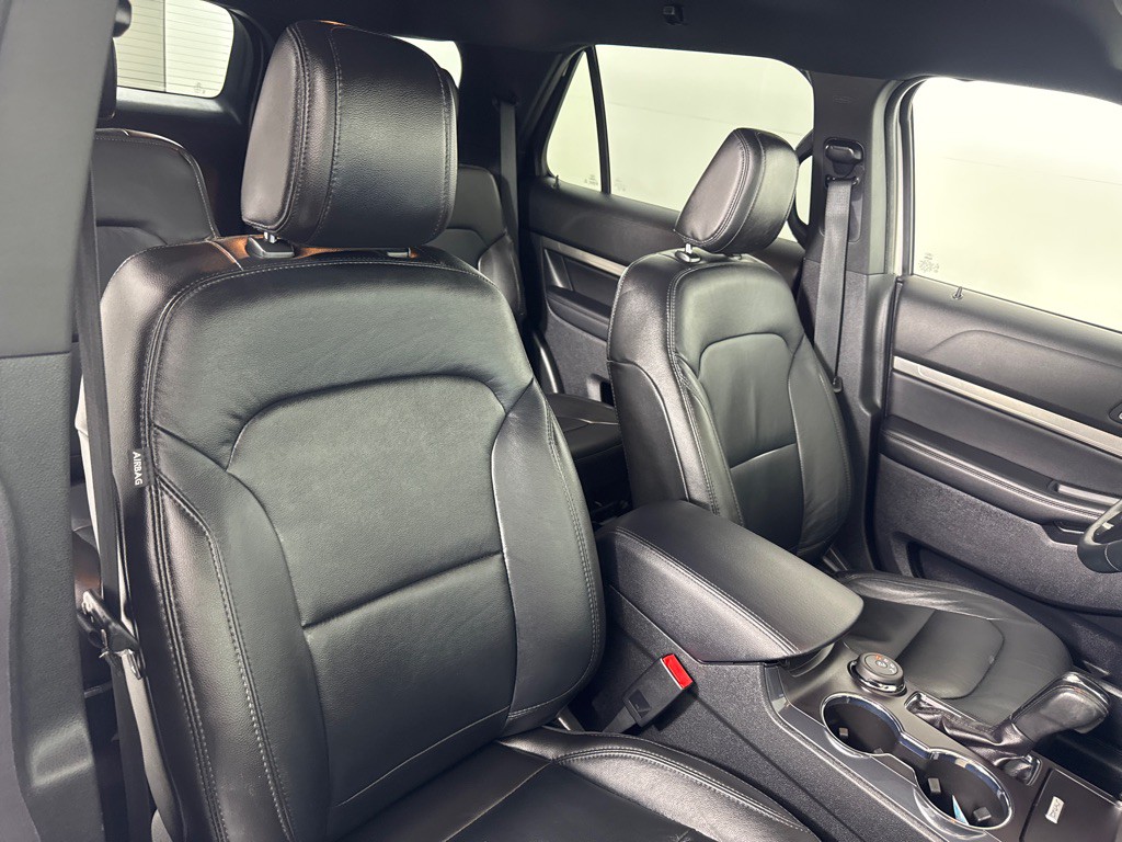 2018 Ford Explorer Image 26