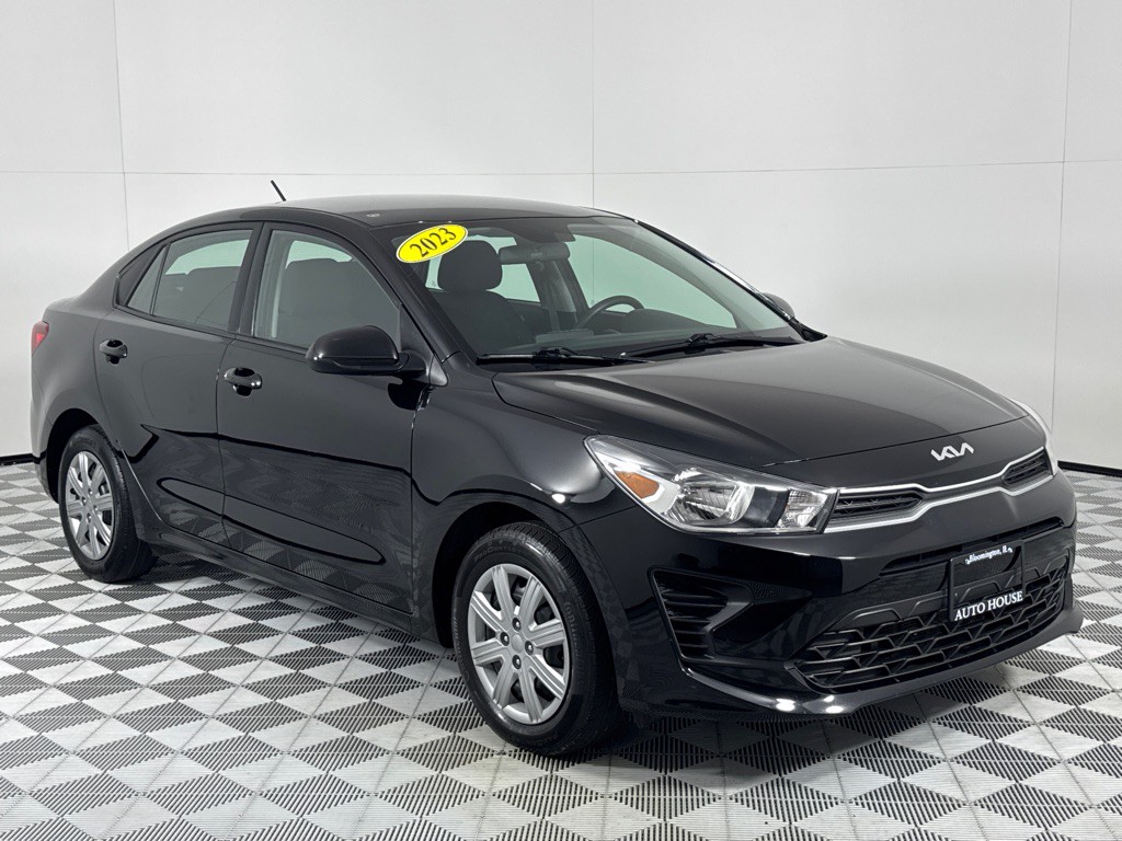 2023 Kia Rio Image 3