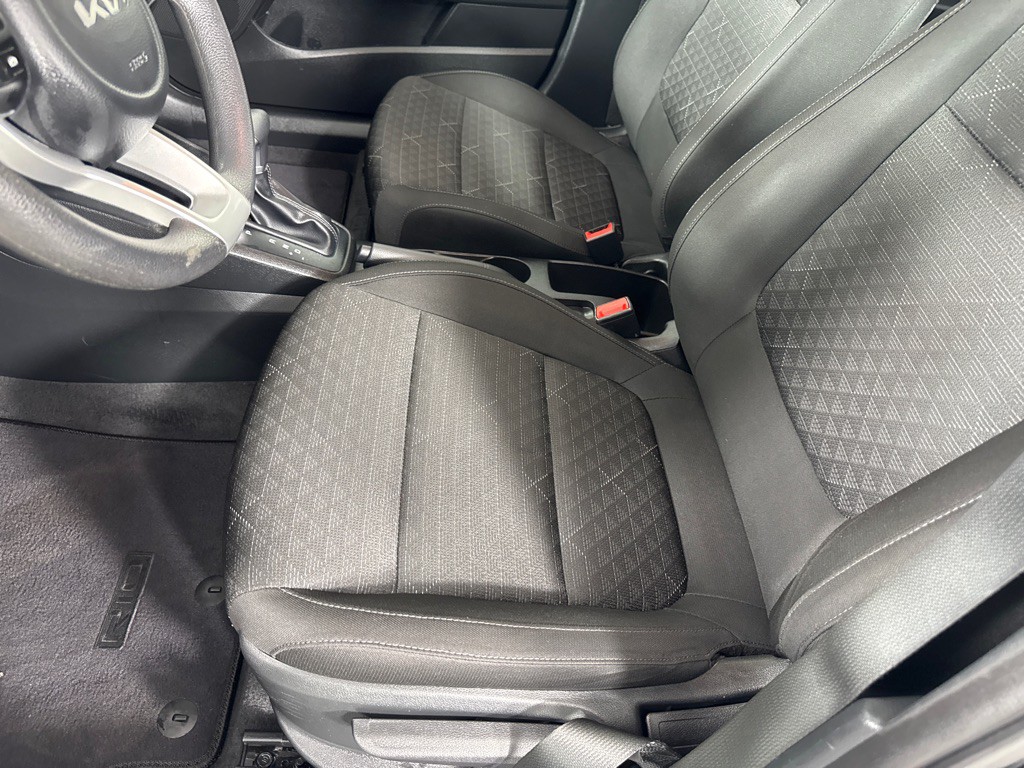 2023 Kia Rio Image 13