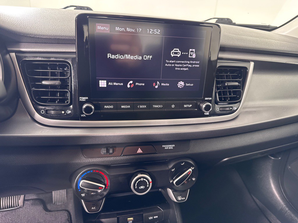 2023 Kia Rio Image 17