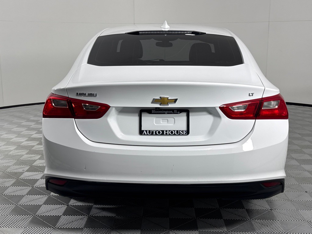 2017 Chevrolet Malibu Image 6