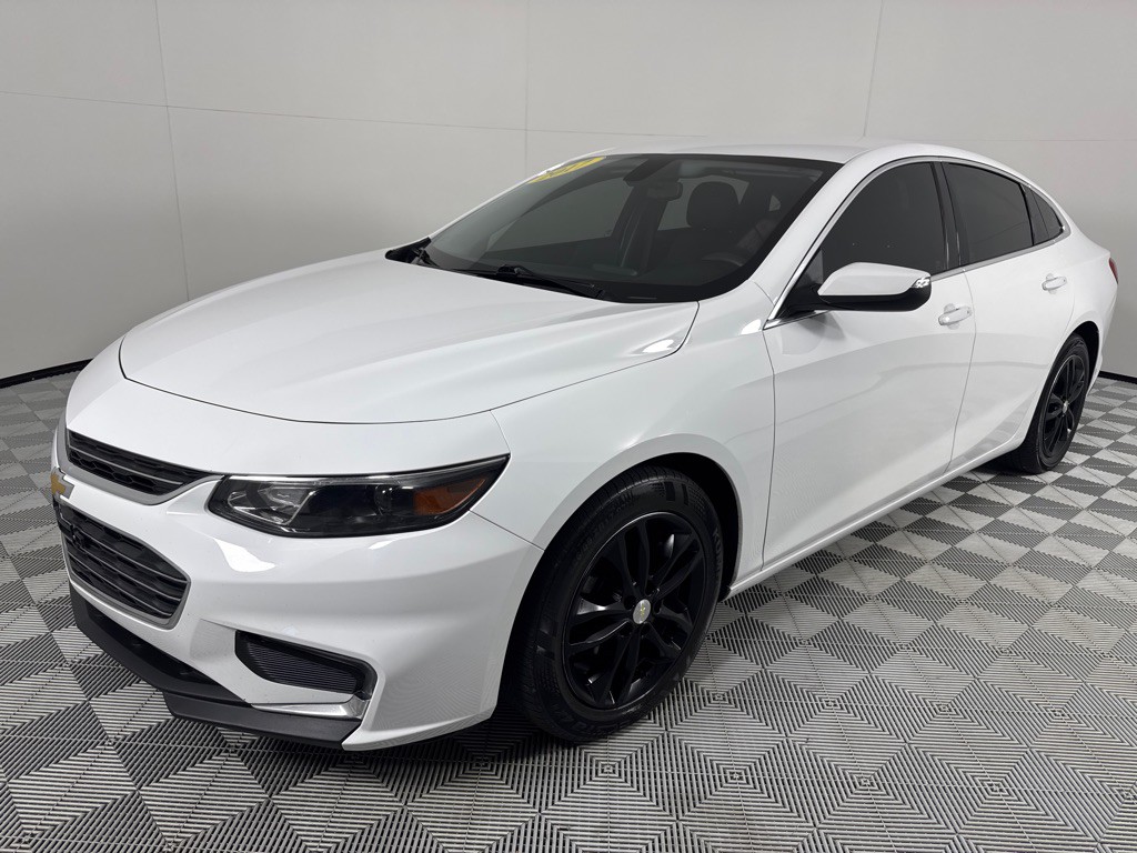 2017 Chevrolet Malibu Image 9