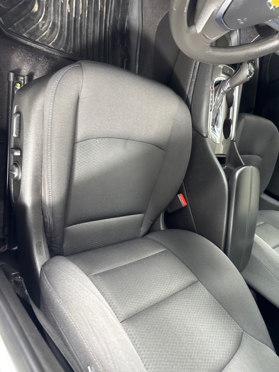 2017 Chevrolet Malibu Image 13