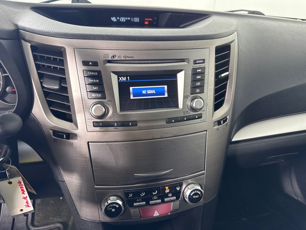 2014 Subaru Outback Image 17