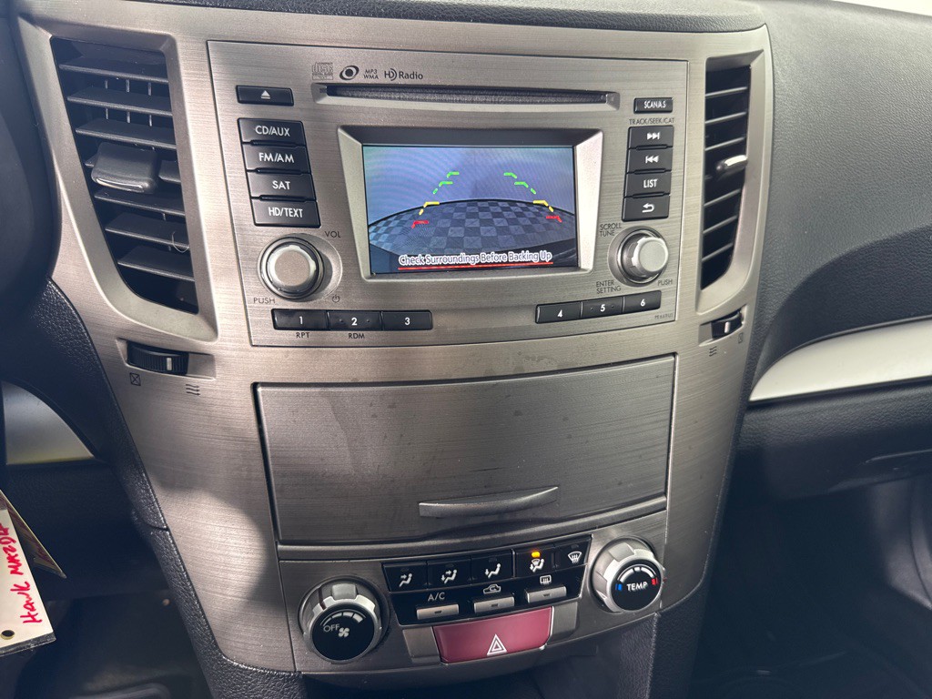 2014 Subaru Outback Image 18