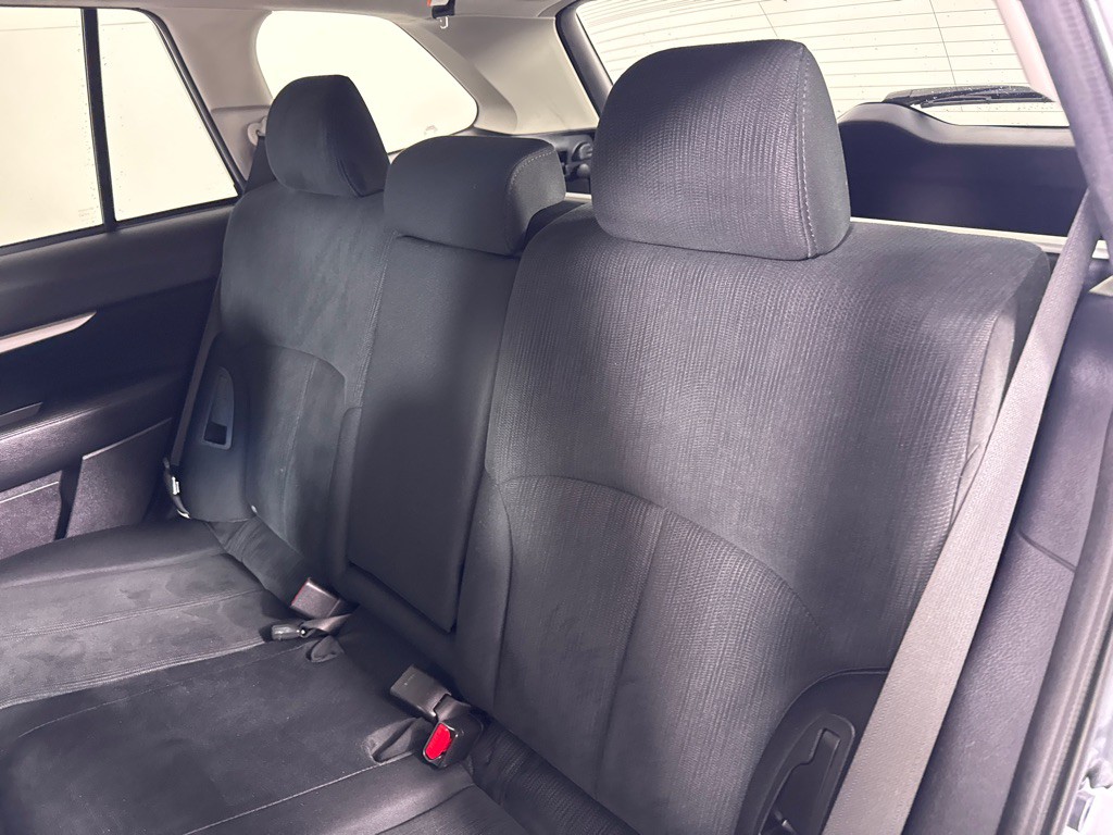 2014 Subaru Outback Image 21